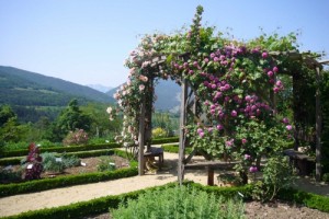 monastere-ste-croix-jardin-botanique